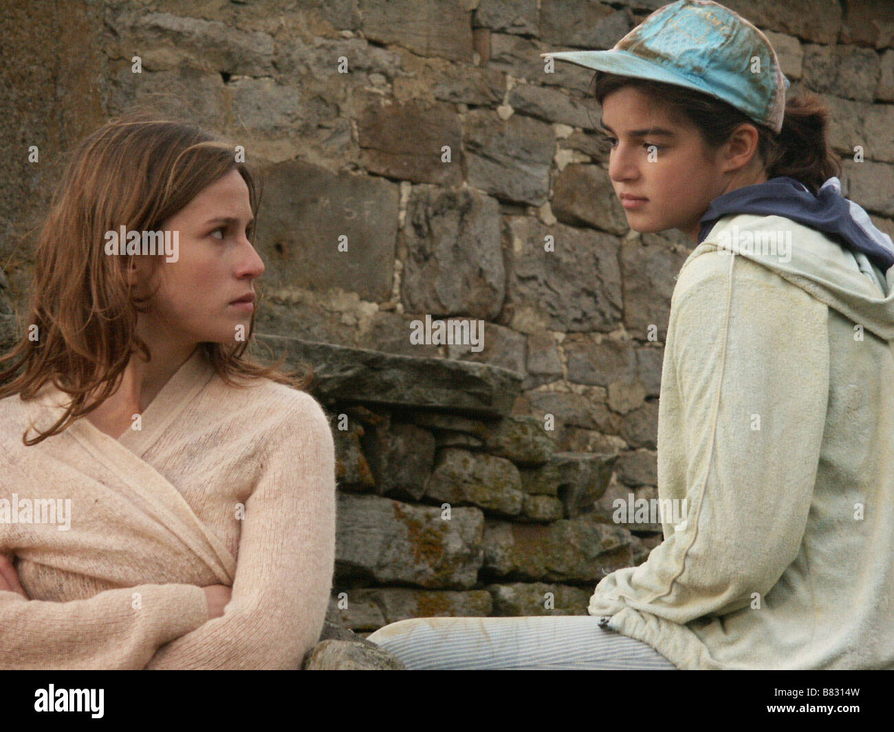 La Vida Que Te Espera La Vida Que Te Espera 2004 Spain Marta Etura Stock Photo Alamy