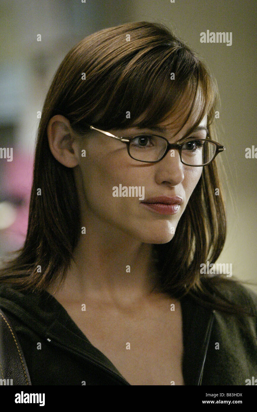 Season 1 jennifer garner 2001 hi-res stock photography and images - Alamy
