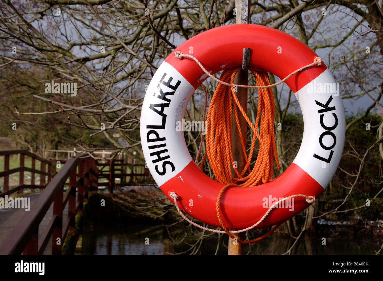 Lifeguard ring at Shiplake Lock Oxfordshire Winter 2009 Stock Photo