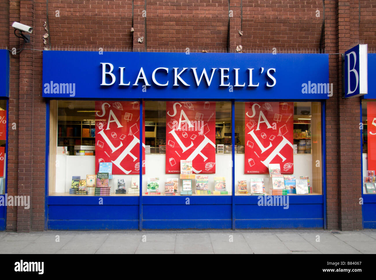 The shop front of the Blackwell's book shop in High Holborn, London. Jan 2009 Stock Photo