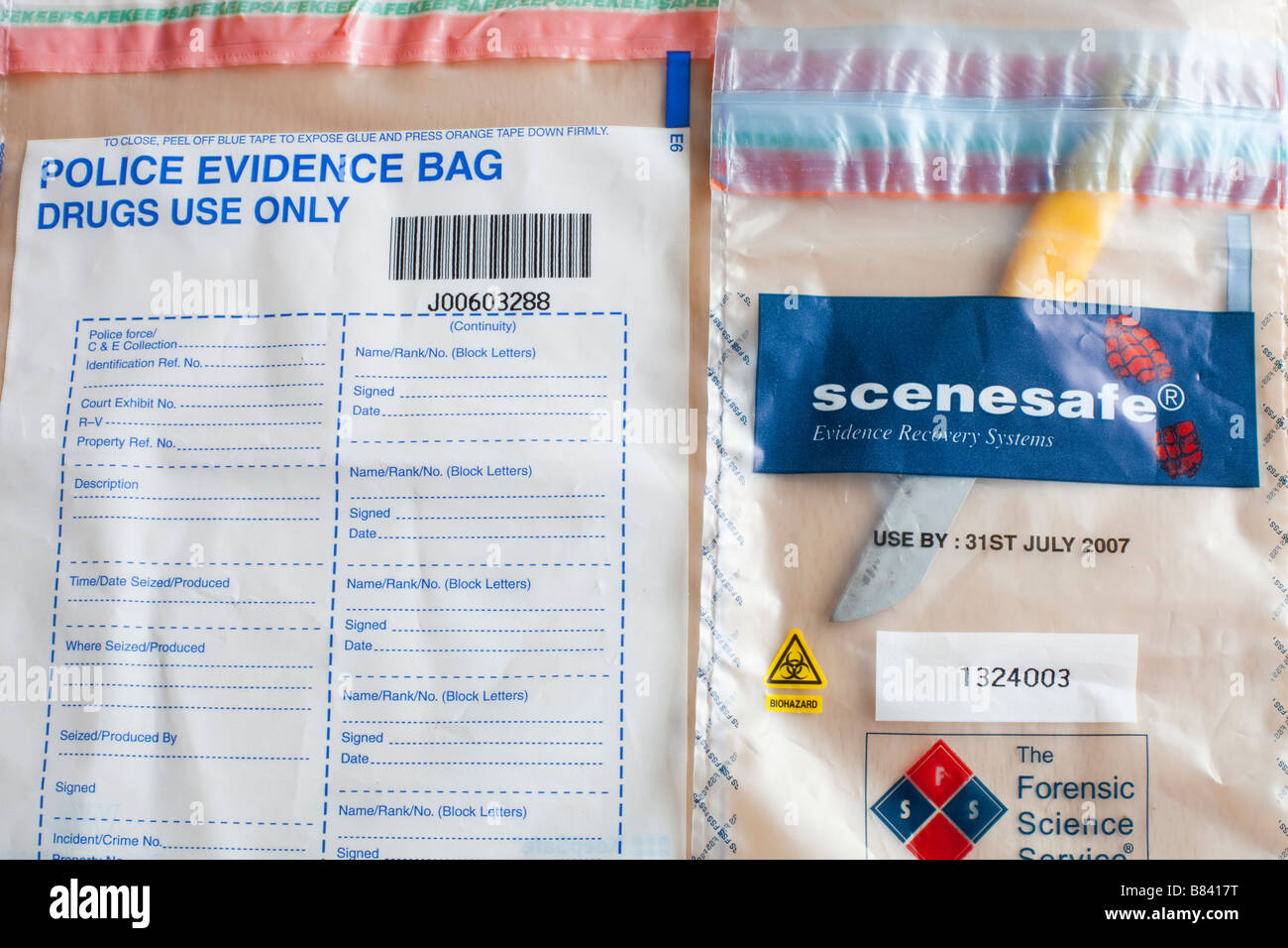 Evidence bag hi-res stock photography and images - Page 2 - Alamy