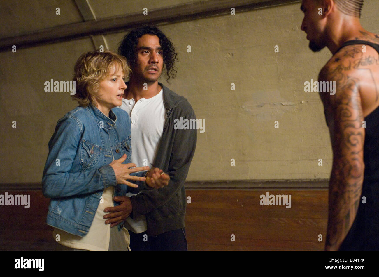 THE BRAVE ONE NAVEEN ANDREWS, JODIE FOSTER THE BRAVE ONE Date