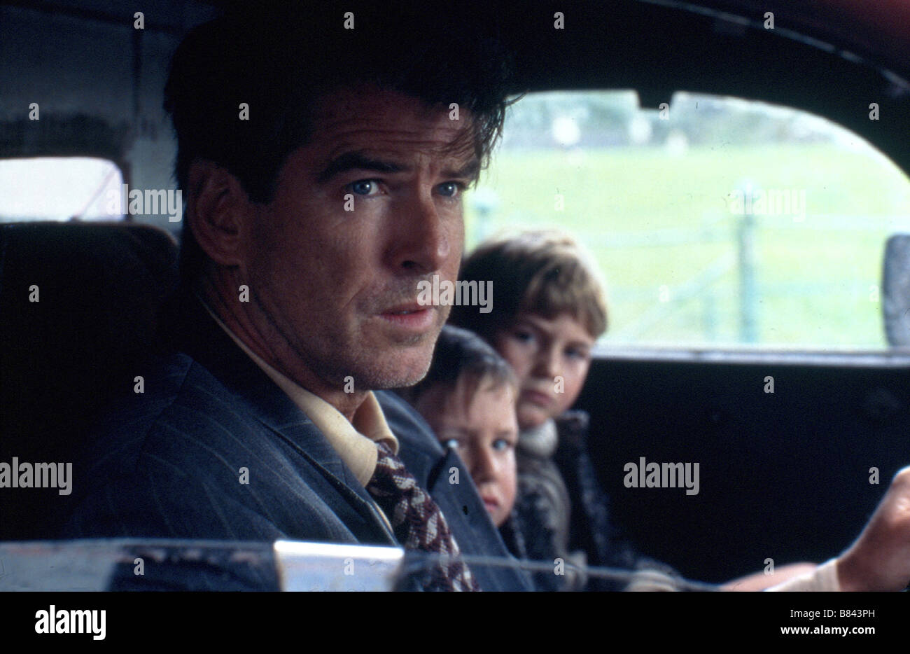 Evelyn Evelyn (2002) USA Pierce Brosnan, Niall Beagan, Hugh McDonagh