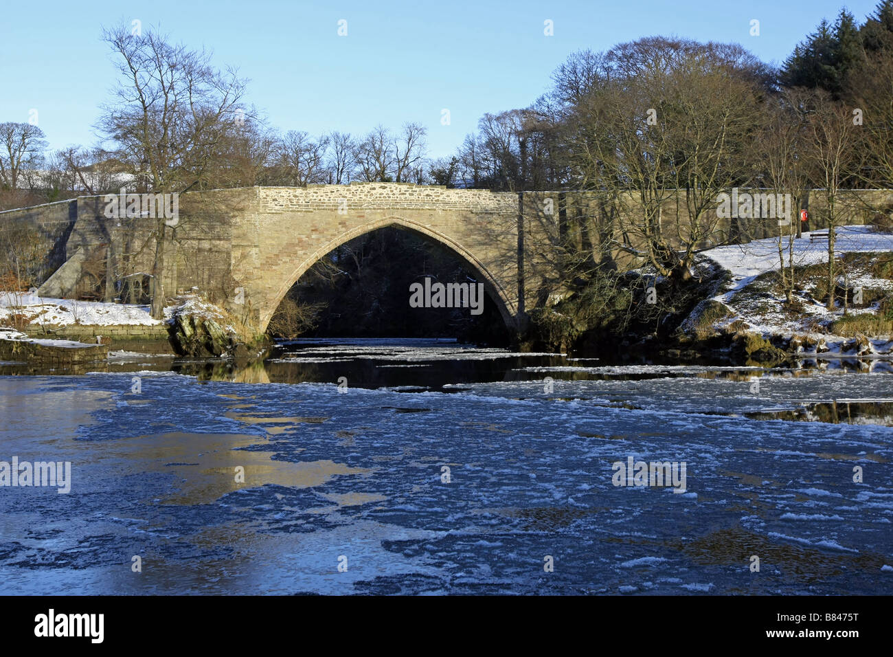 The Bridge Of Balgownie In Old Aberdeen Over The River Don In Aberdeen ...