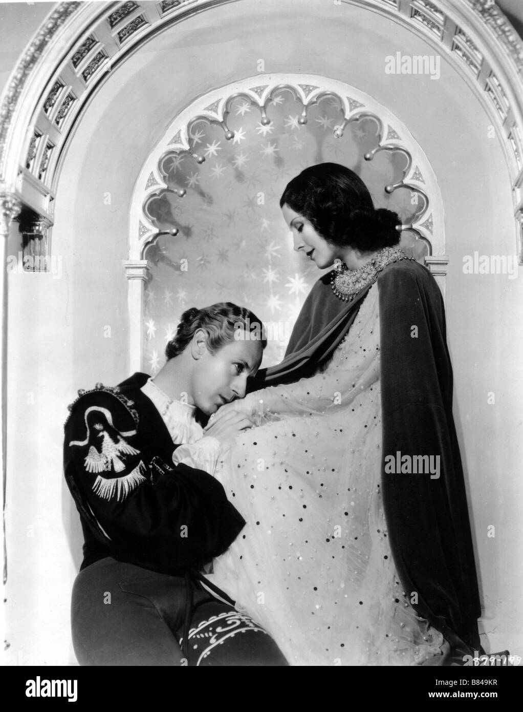 Romeo and Juliet  Year: 1936 USA Director: George Cukor Norma Shearer , Leslie Howard Stock Photo
