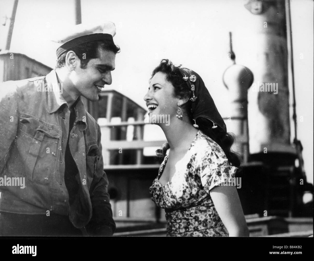Siraa Fil-Wadi Year : 1954 Egypt Director : Youssef Chahine Omar Sharif, Faten Hamama Stock Photo