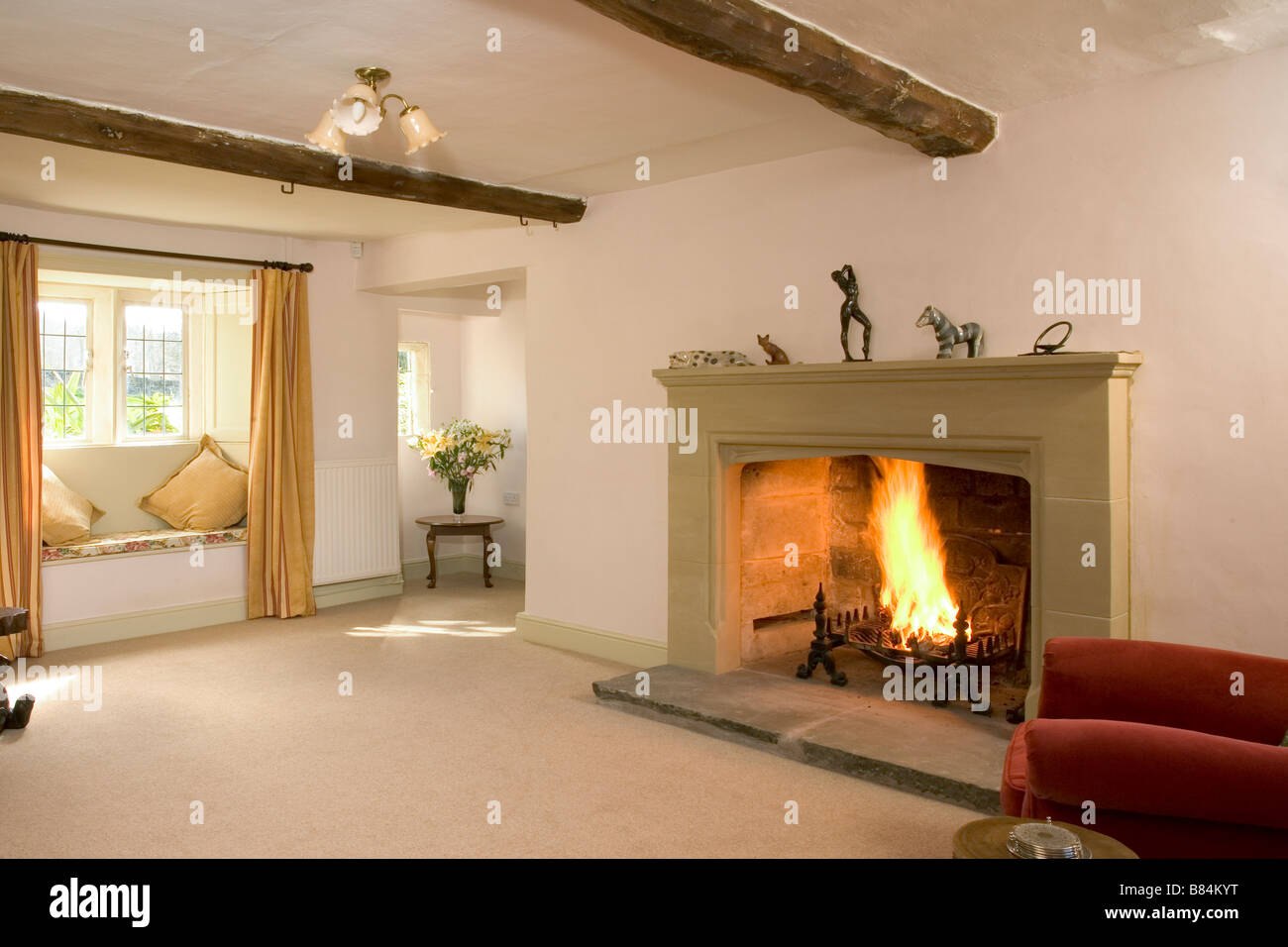 Uk A House Interior Large Open Fire Stock Photo 22231100 Alamy
