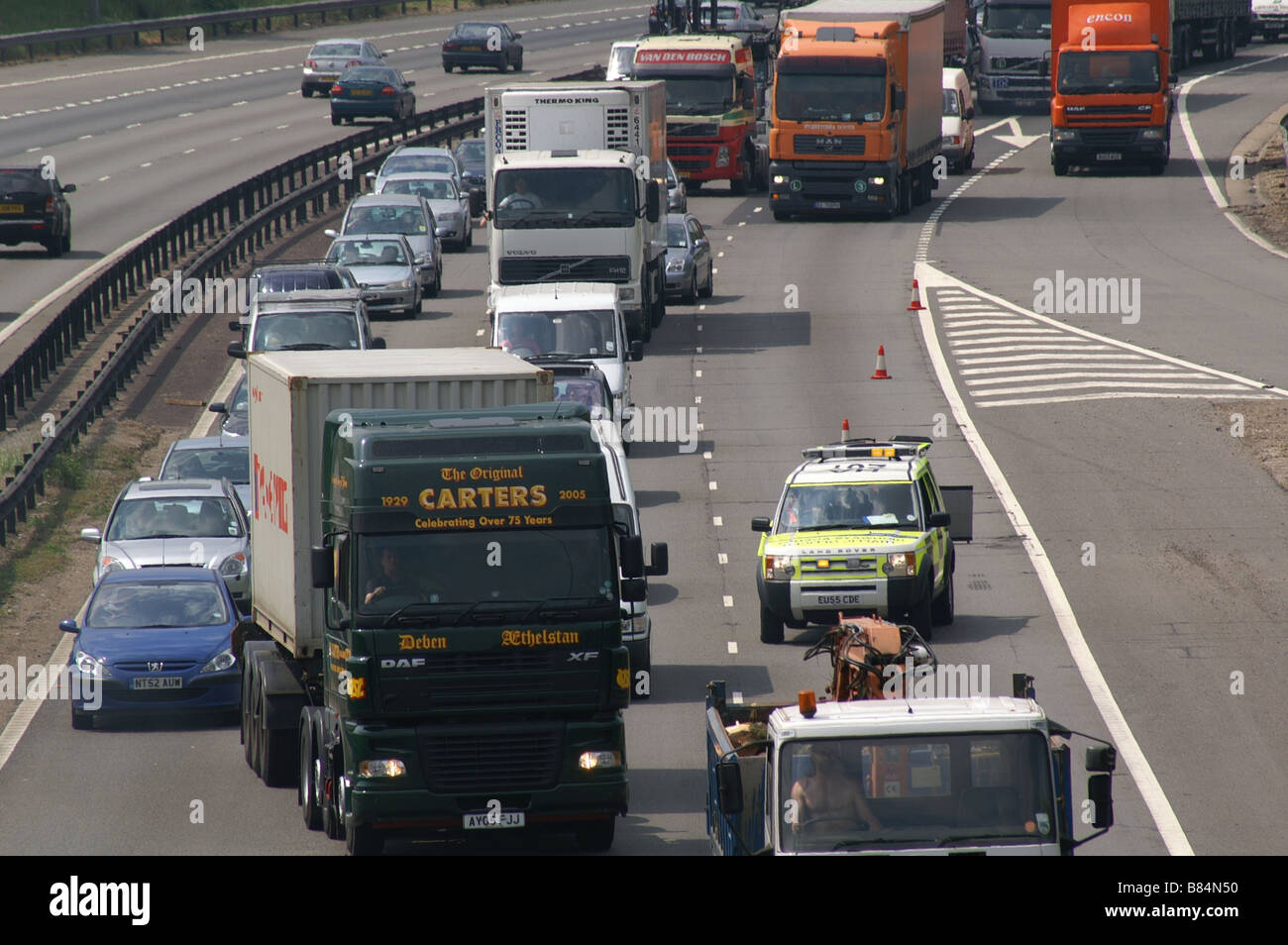 Highways Agency Traffic Officer at motorway incident Stock Photo