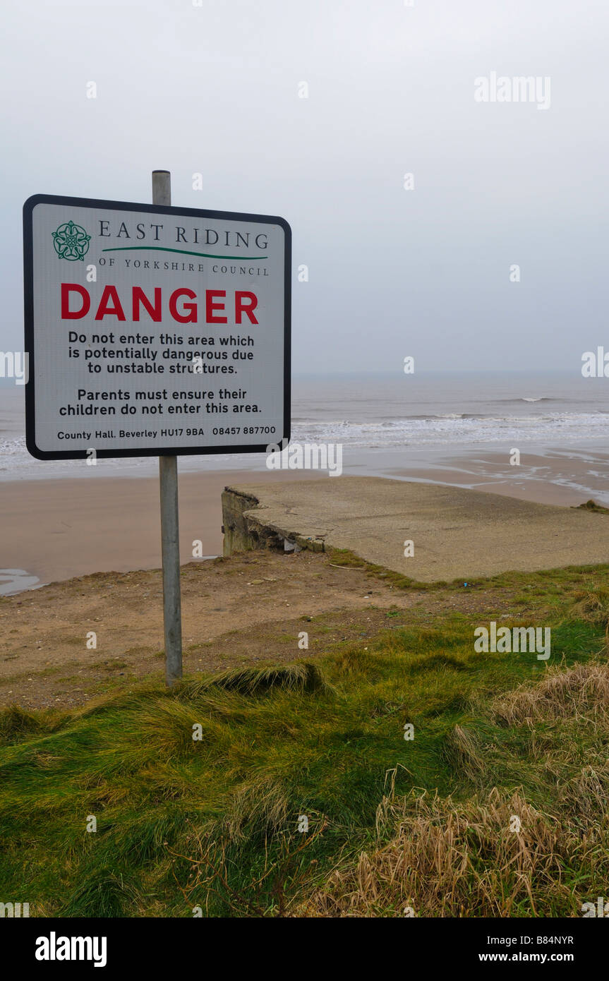 Coastal erosion on the east coast at Ulrome, East Yorks UK Stock Photo