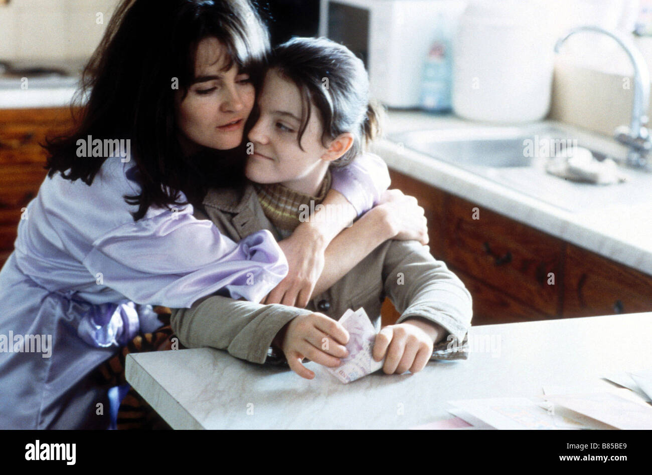 Once Upon a Time in the Midlands Year : 2002  UK Shirley Henderson, Finn Atkins  Director: Shane Meadows Stock Photo