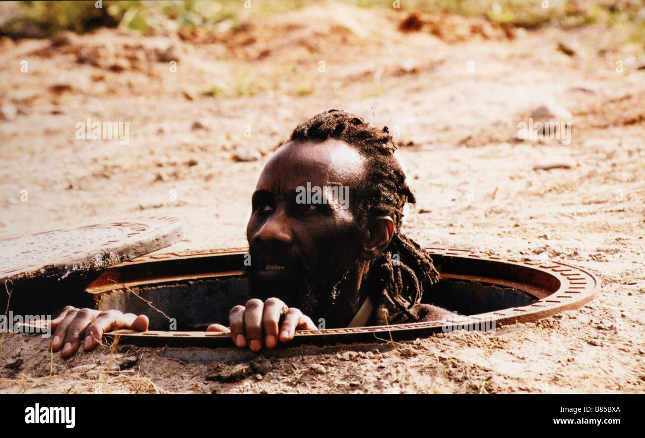 Gate to heaven  Tor zum Himmel Year  2003 - Germany Sotigui Kouyaté  Director : Veit Helmer Stock Photo