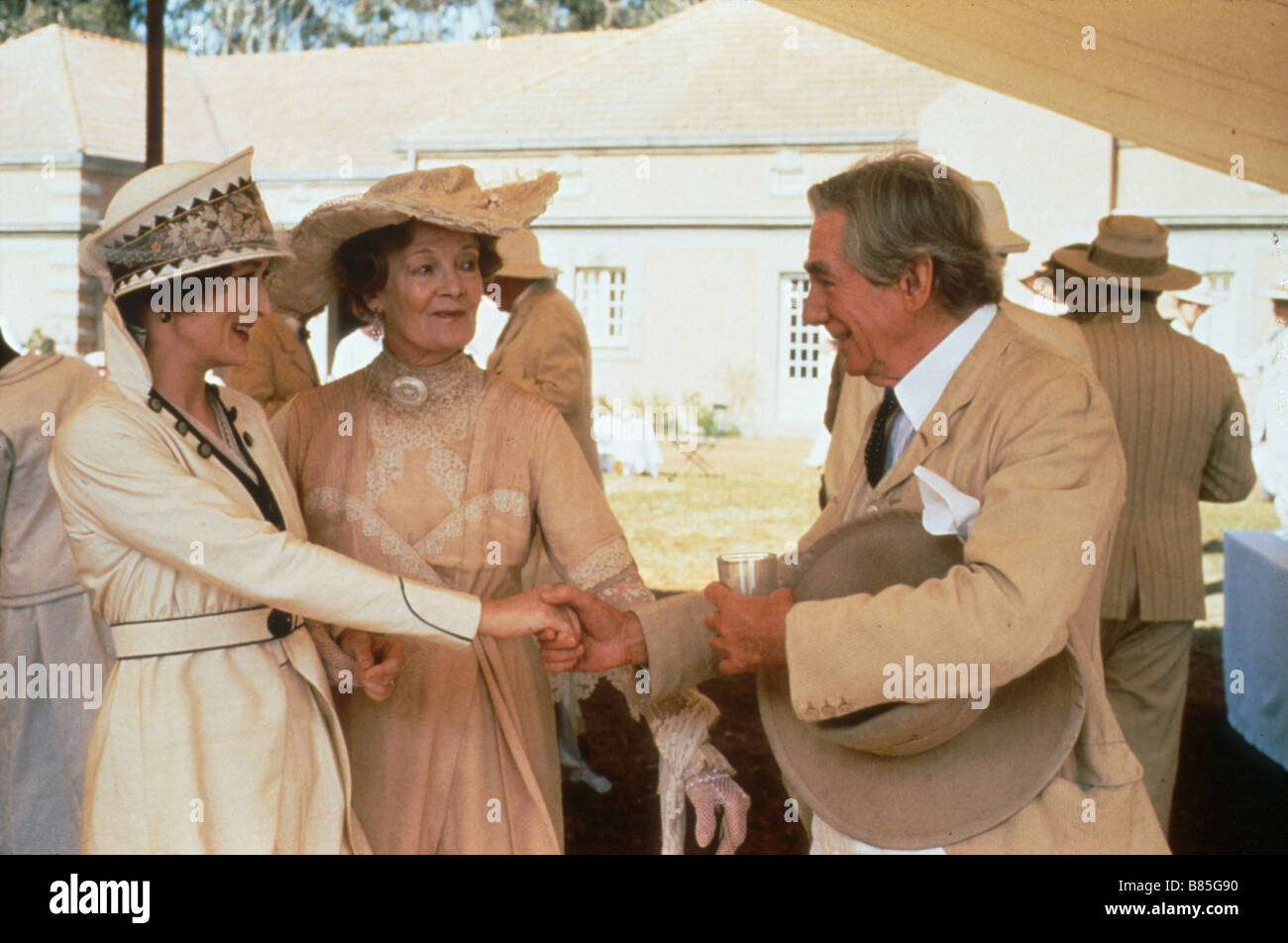 Out Of Africa Année : 1985 - USA Meryl Streep, Rachel Kempson, Michael ...