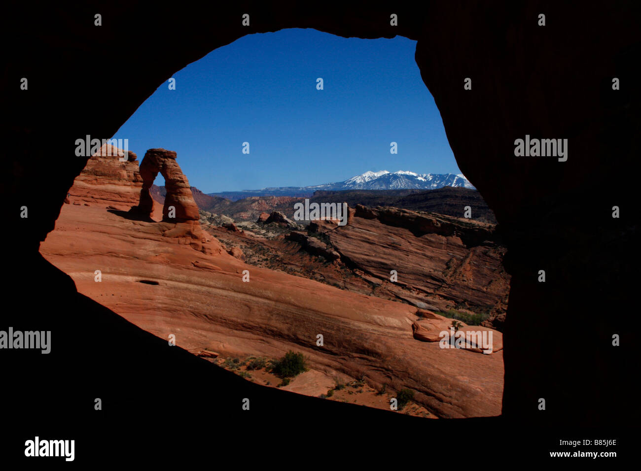 PAC-175D, DELICATE ARCH THRU HOLE IN THE WALL Stock Photo
