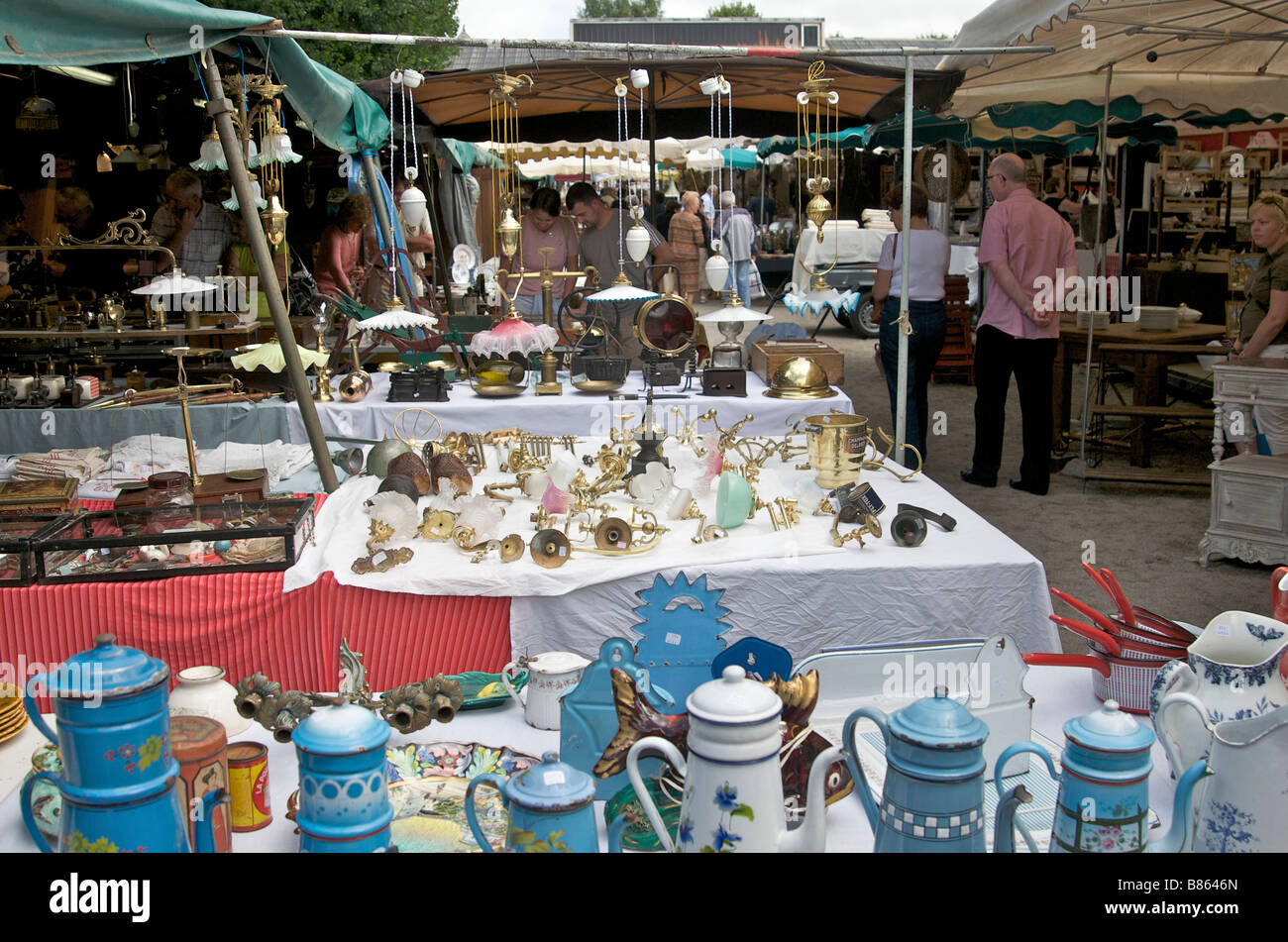 Antiques fair hires stock photography and images Alamy