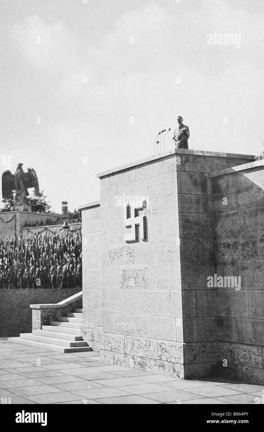 Hitler at the rostrum in the Luitpold Arena, Nuremberg (1935) Stock Photo