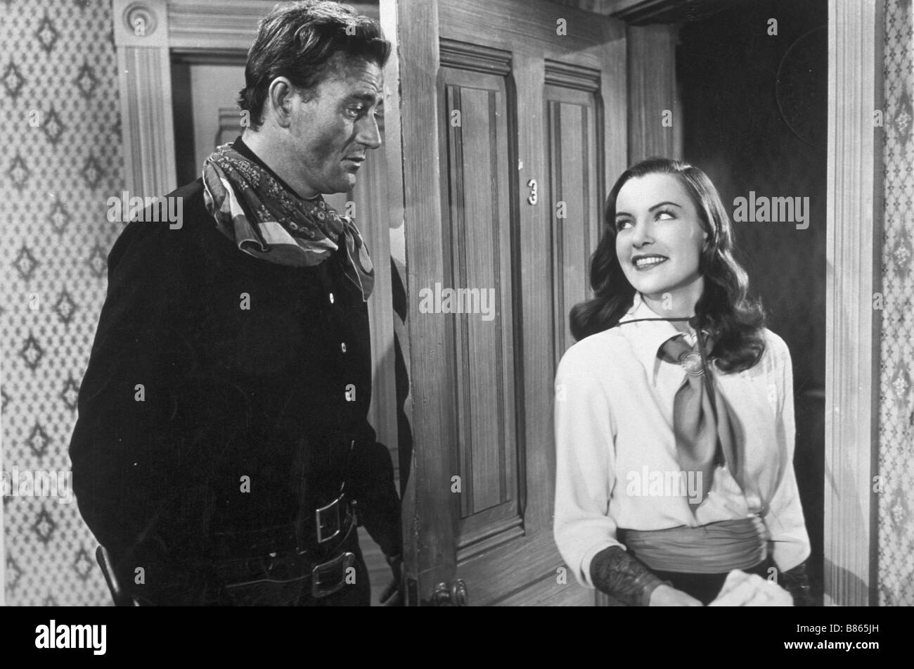 L'amazone aux yeux verts Tall in the Saddle Année : 1944 - USA John Wayne,  Ella Raines Director : Edwin L. Marin Stock Photo - Alamy