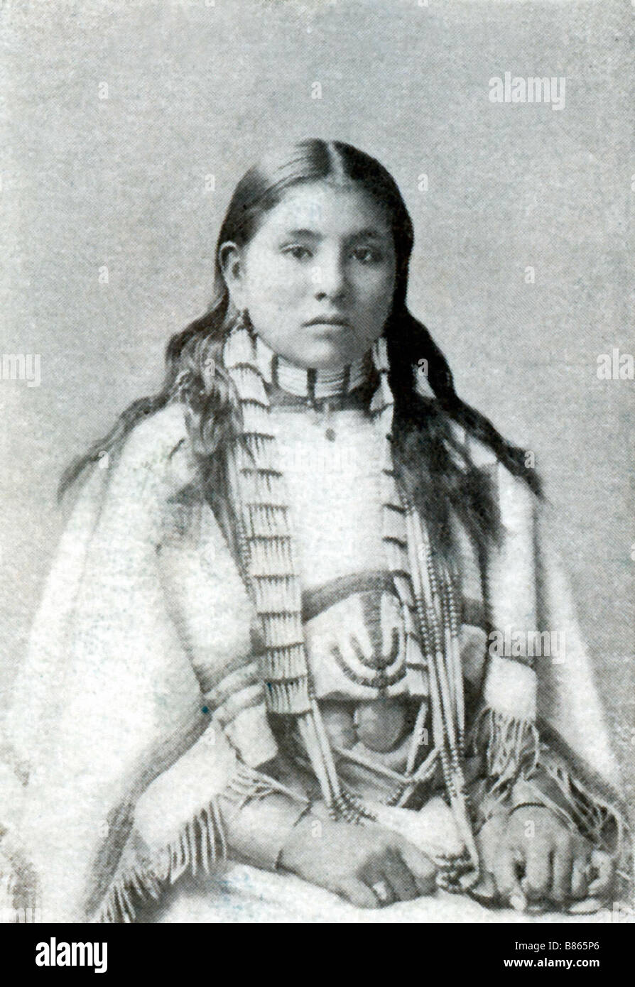 Sioux indian woman hires stock photography and images Alamy