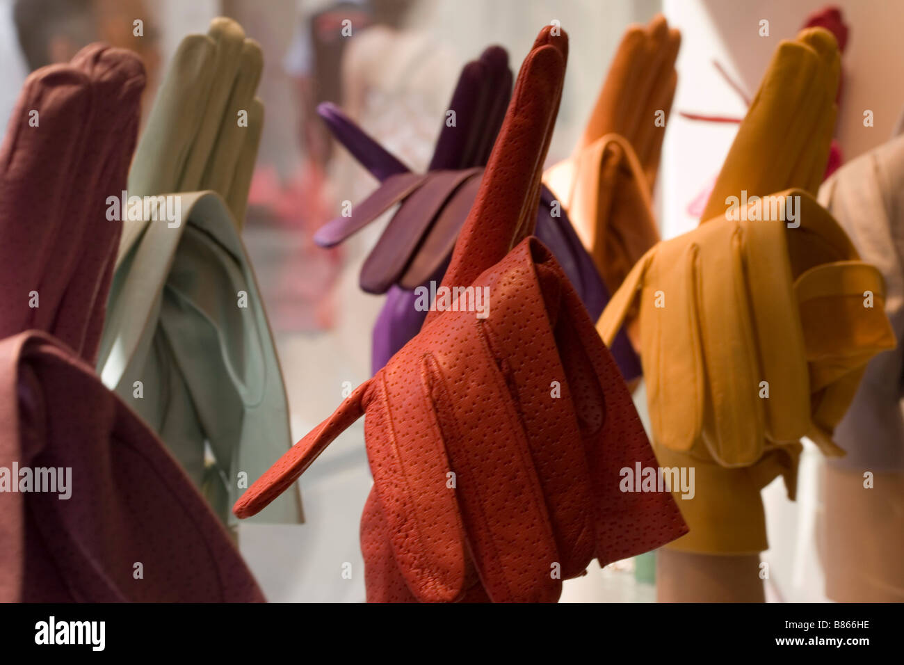 shop leather gloves