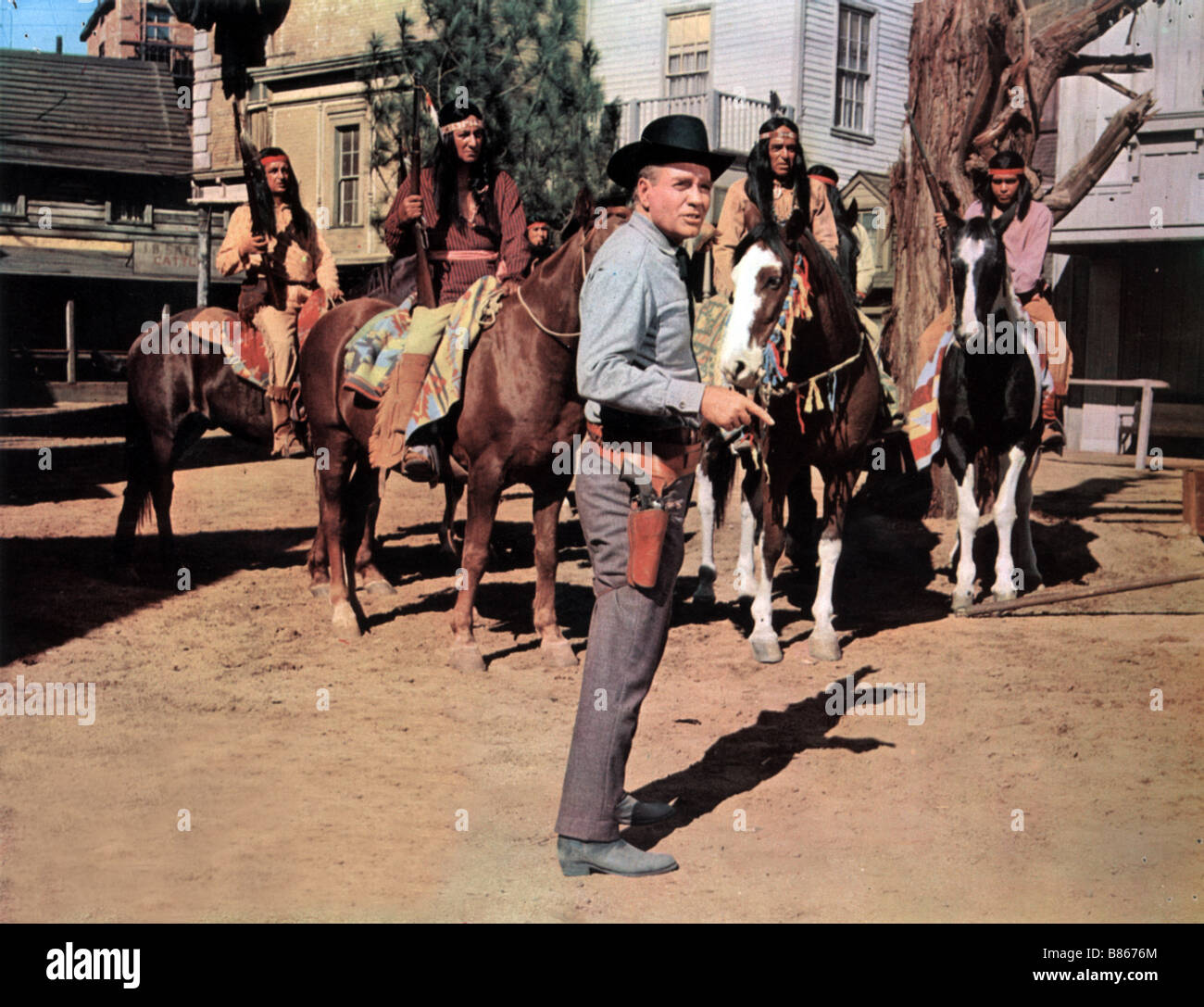 toute la ville est coupable Johnny Reno Année : 1966 - USA Dana Andrews ...