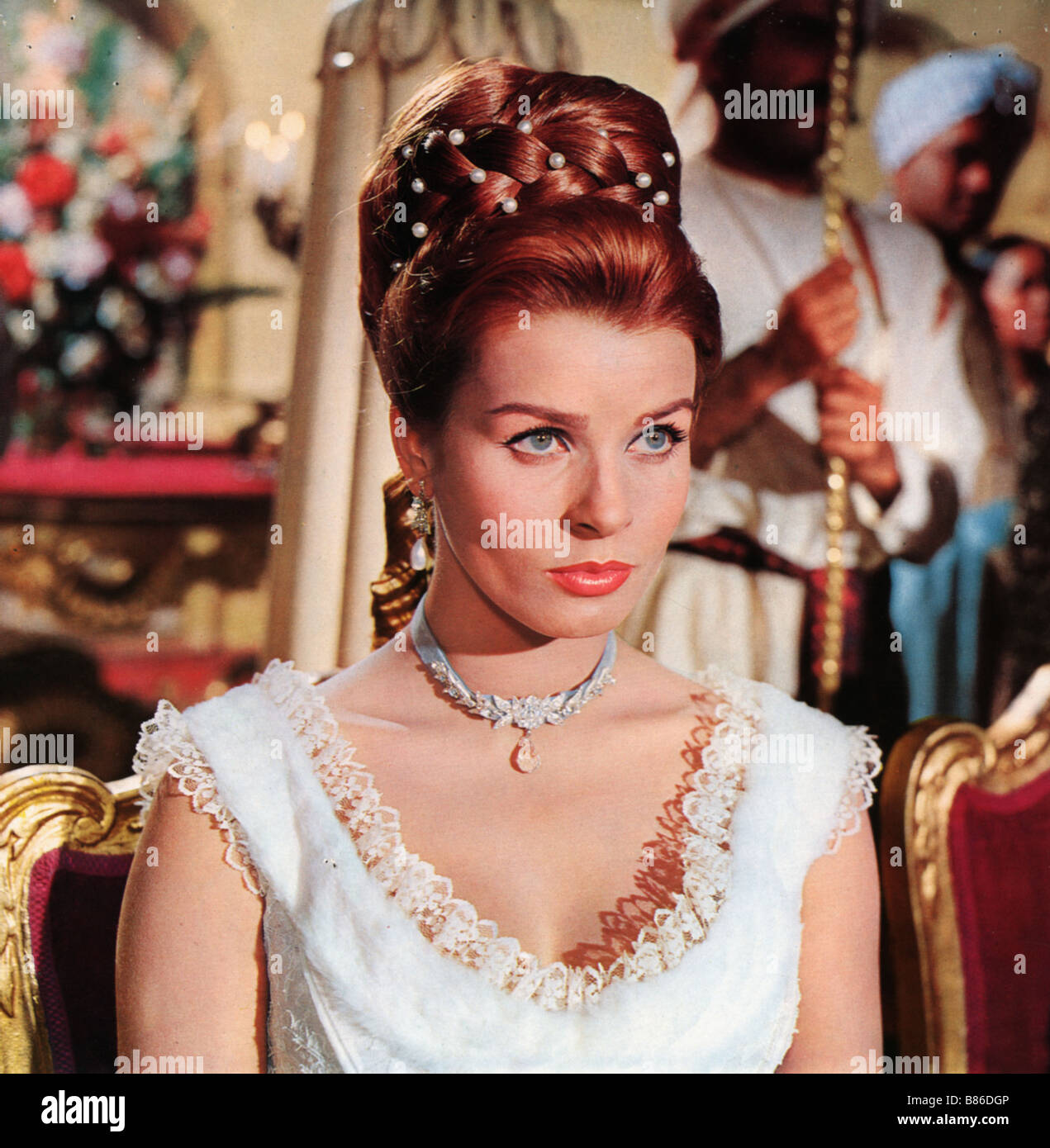 Le Mystere Du Temple Hindou Mistero Del Tempio Indiano Il Annee 1963 Italy Senta Berger Director Mario Camerini Stock Photo Alamy