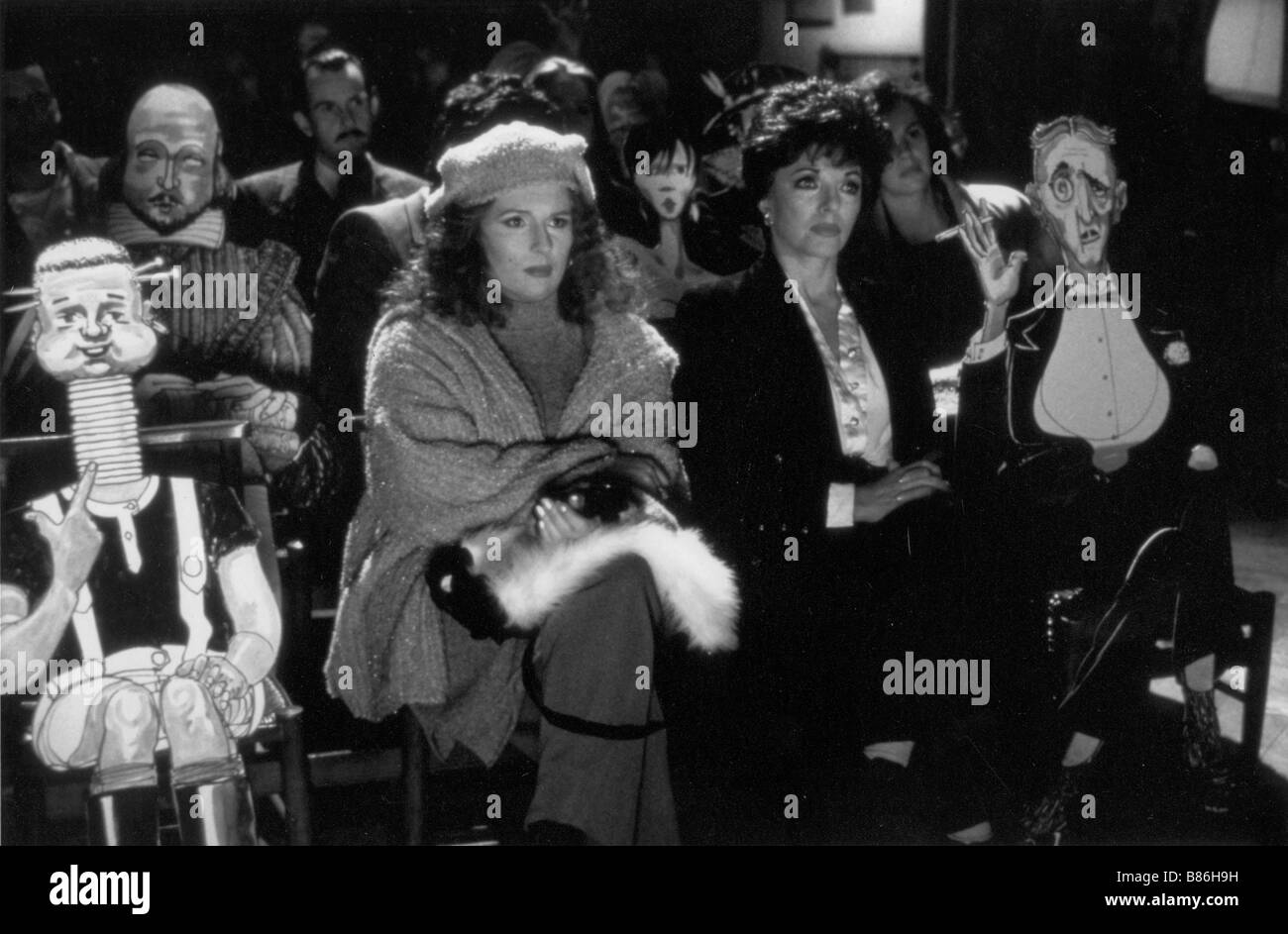 In the bleak midwinter Year : 1995 - UK Director : Kenneth Branagh Joan Collins, Jennifer Saunders Stock Photo