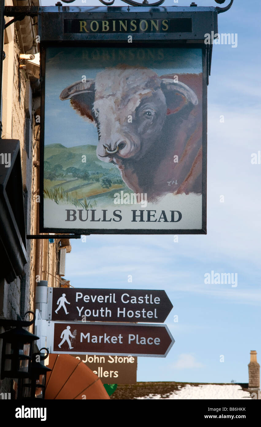 'Bulls Head'pub sign in Castleton, Derbyshire, England Stock Photo