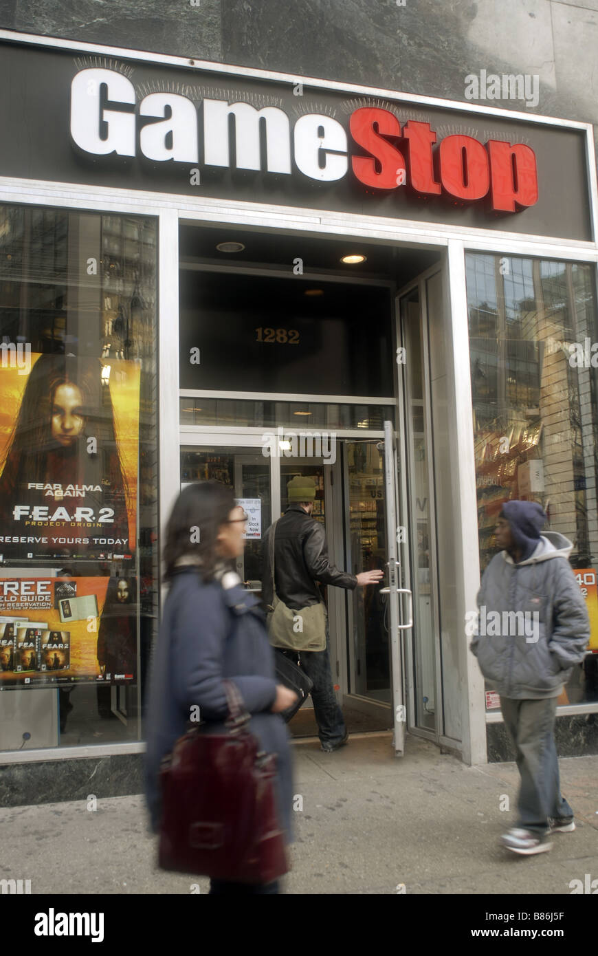 A Gamestop video game store in New York Stock Photo