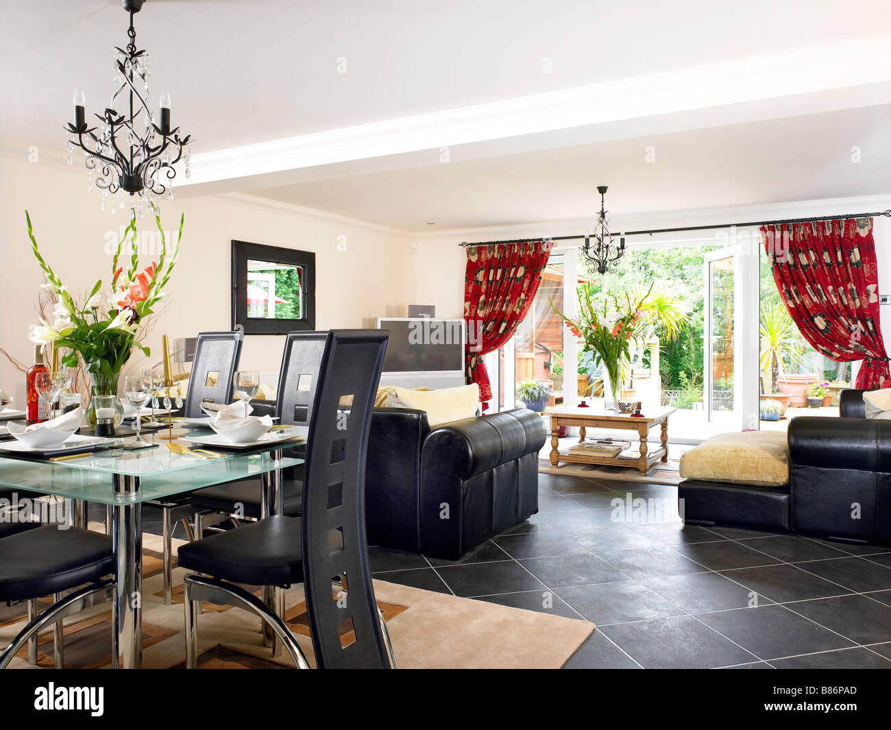 A modern living room with dining area Stock Photo - Alamy