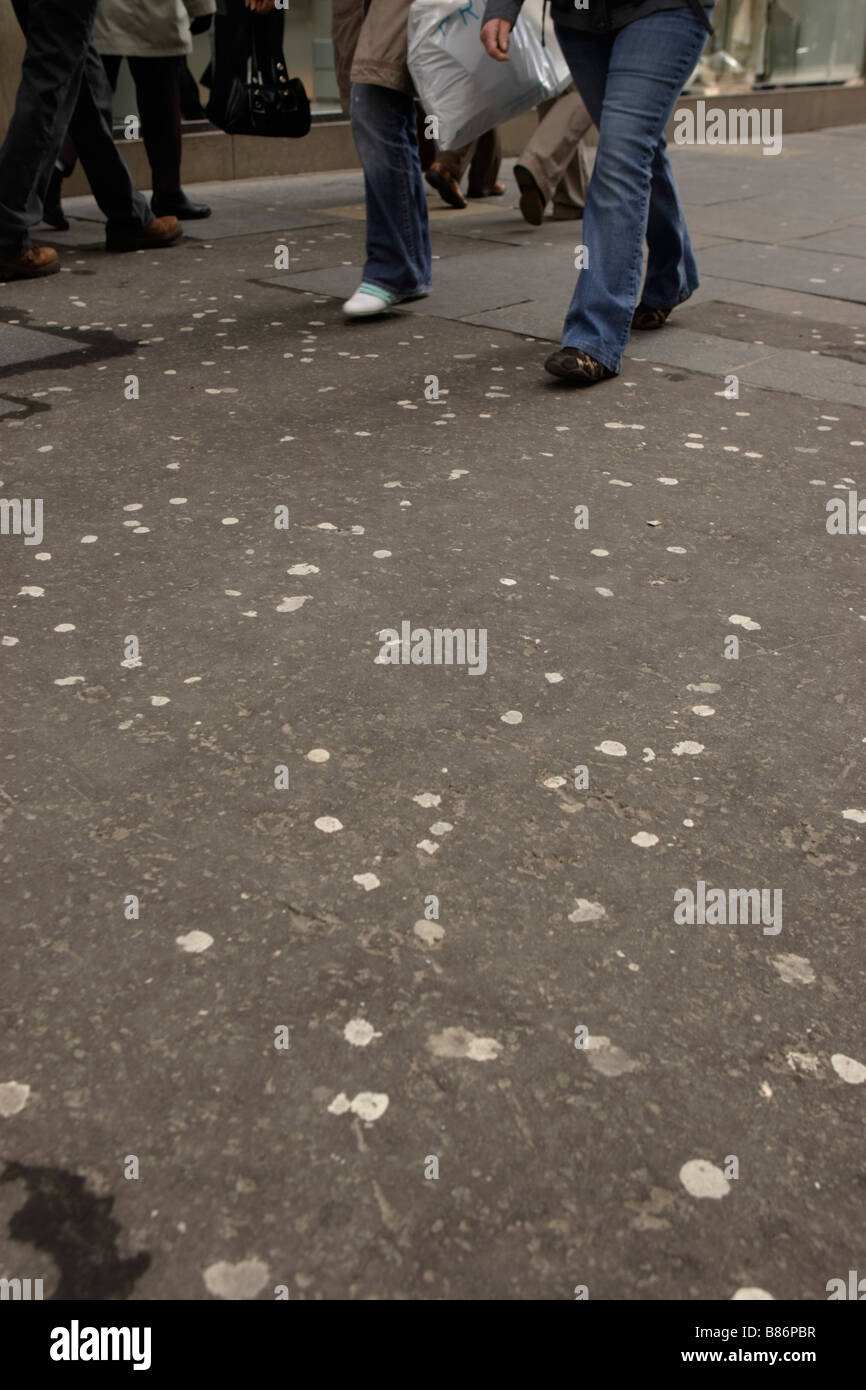 Chewing gum pavement litter hi-res stock photography and images - Alamy