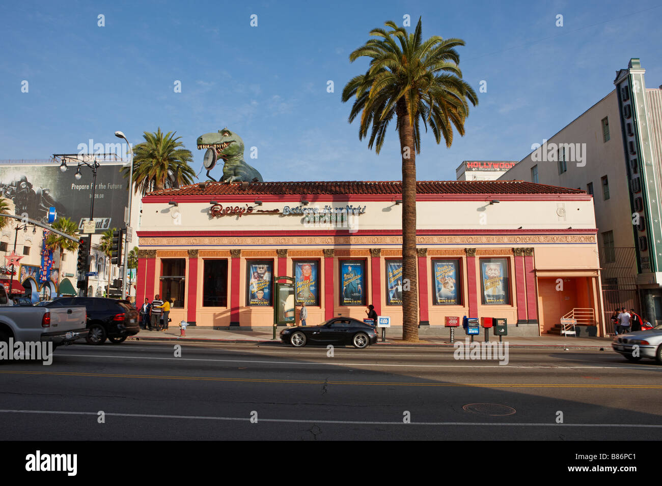 Exterior view of Ripley's Belive It Or Not Odditorium museum. Hollywood, Los Angeles, California, USA. Stock Photo