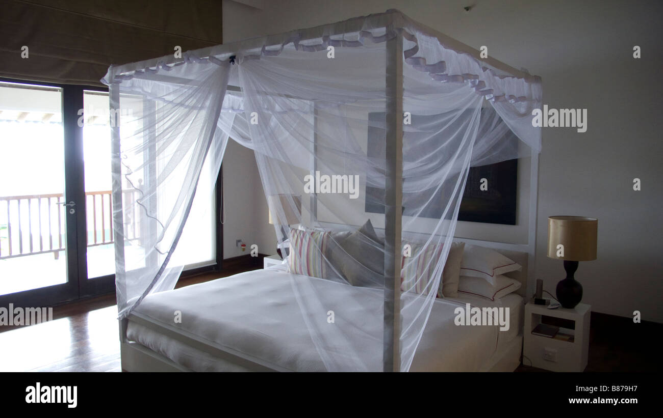 Four poster bed in Sri Lanka Hotel Stock Photo Alamy