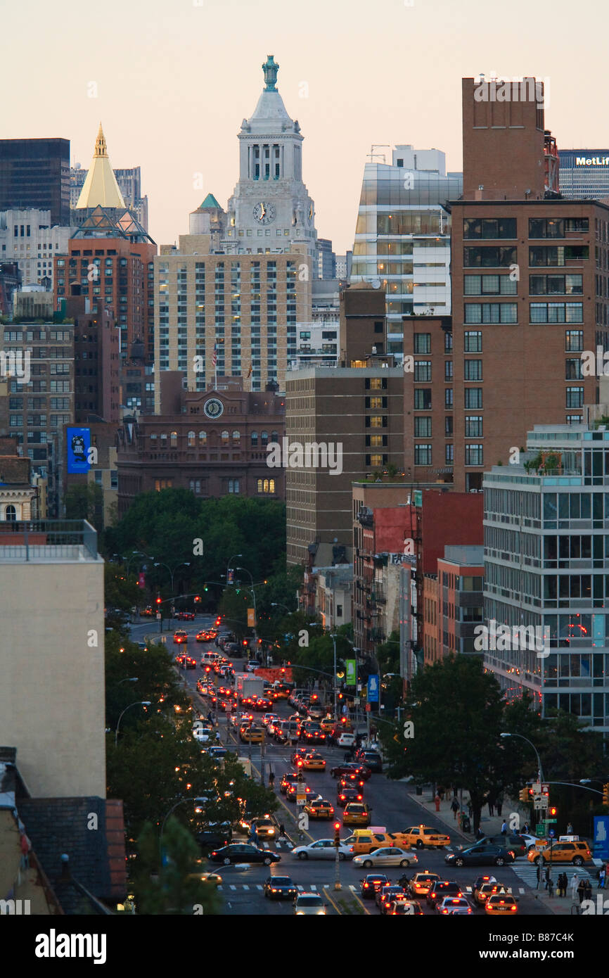 Midtown manhattan skyline dusk hi-res stock photography and images - Alamy