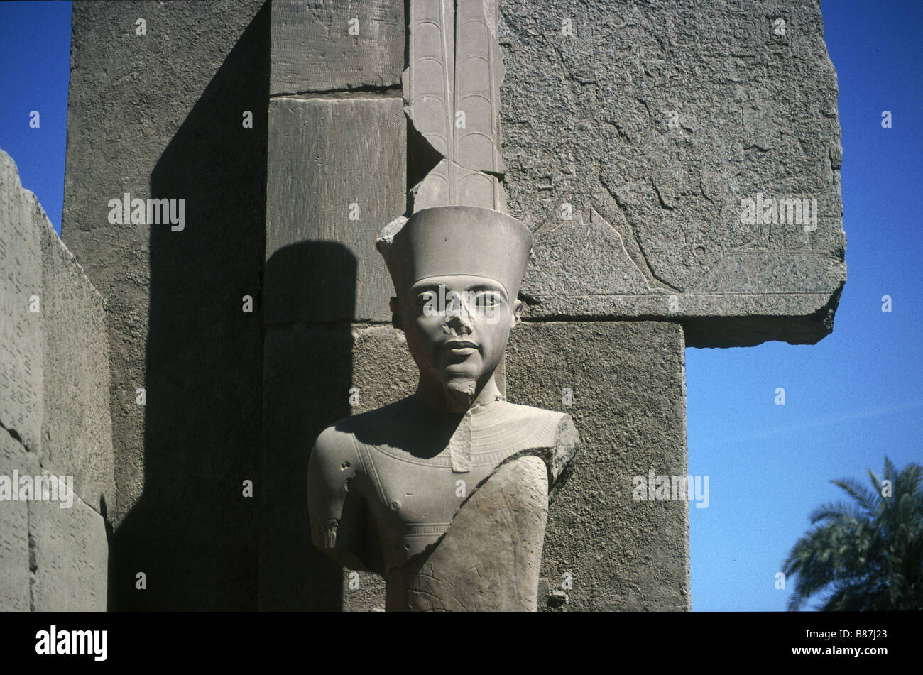 Karnak, Egypt, stone carving of Pharaoh Stock Photo Alamy