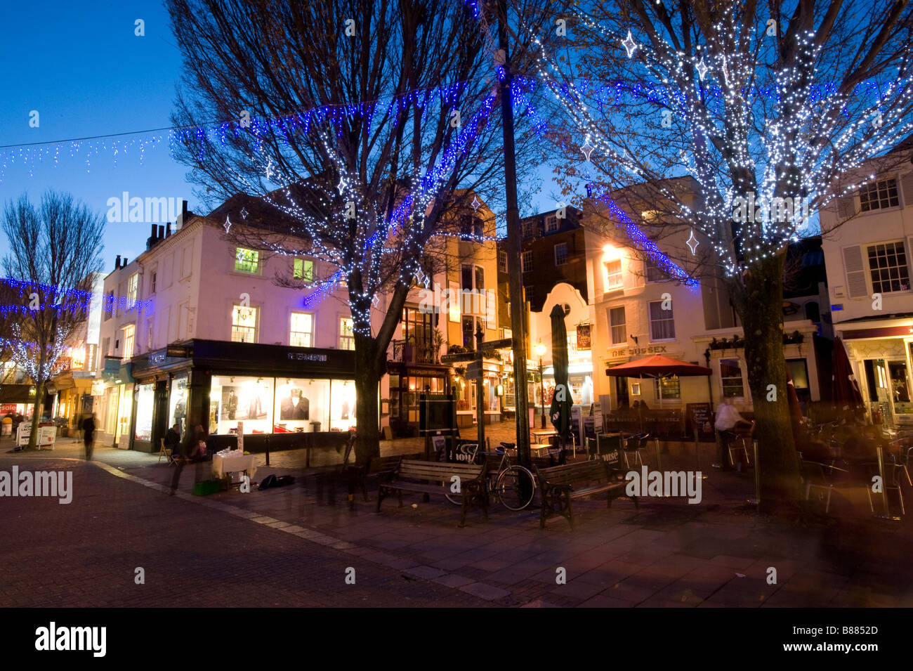 brighton lanes at christmas stock photo 22307221 alamy brighton christmas