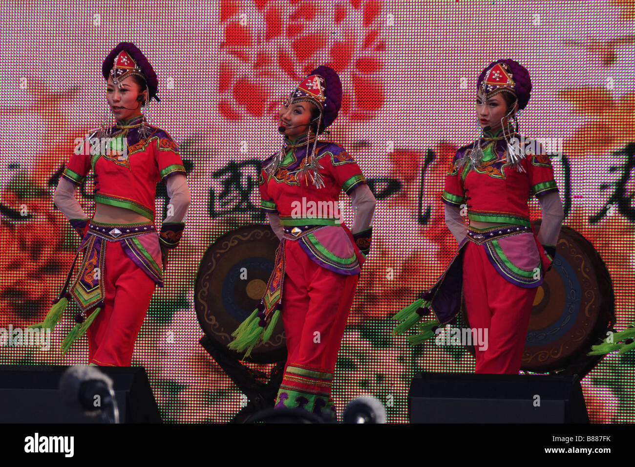 china chinese stage singers female women girls costume street ...