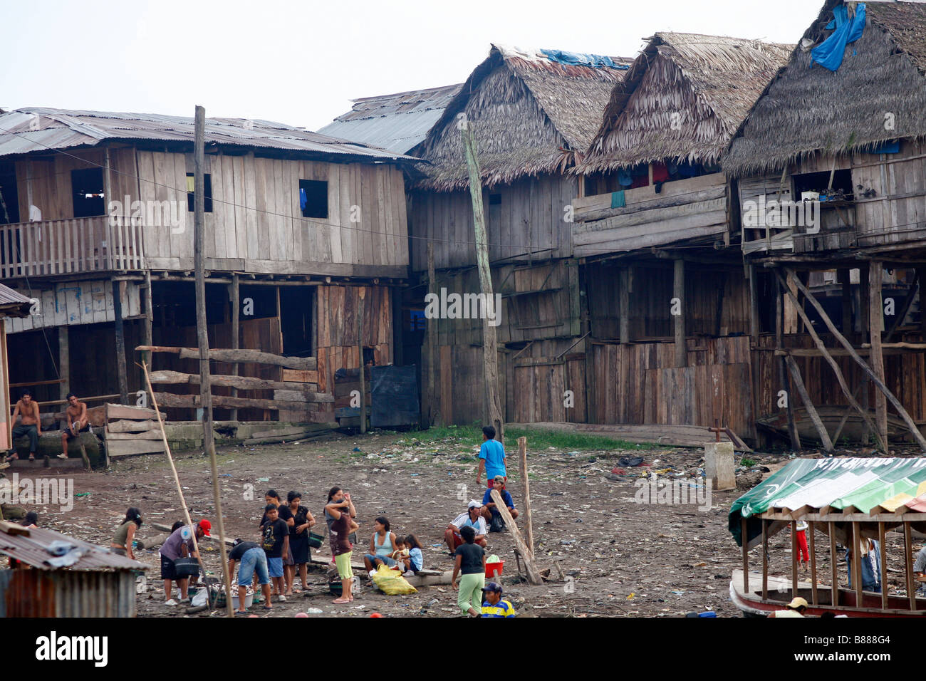 Houses along the rio Itaya, Belen, Iquitos Stock Photo
