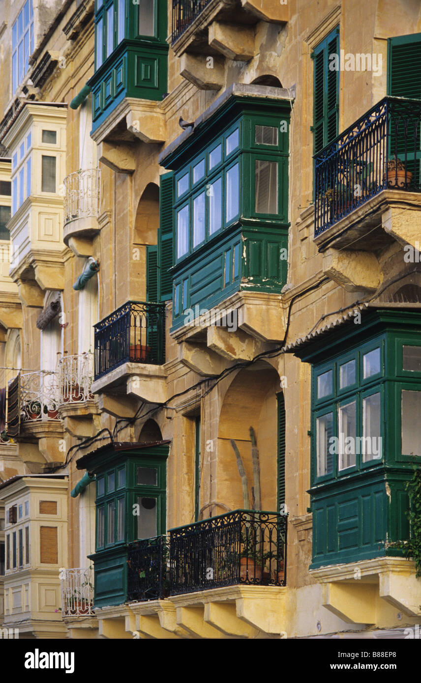Bay balconies hi-res stock photography and images - Alamy