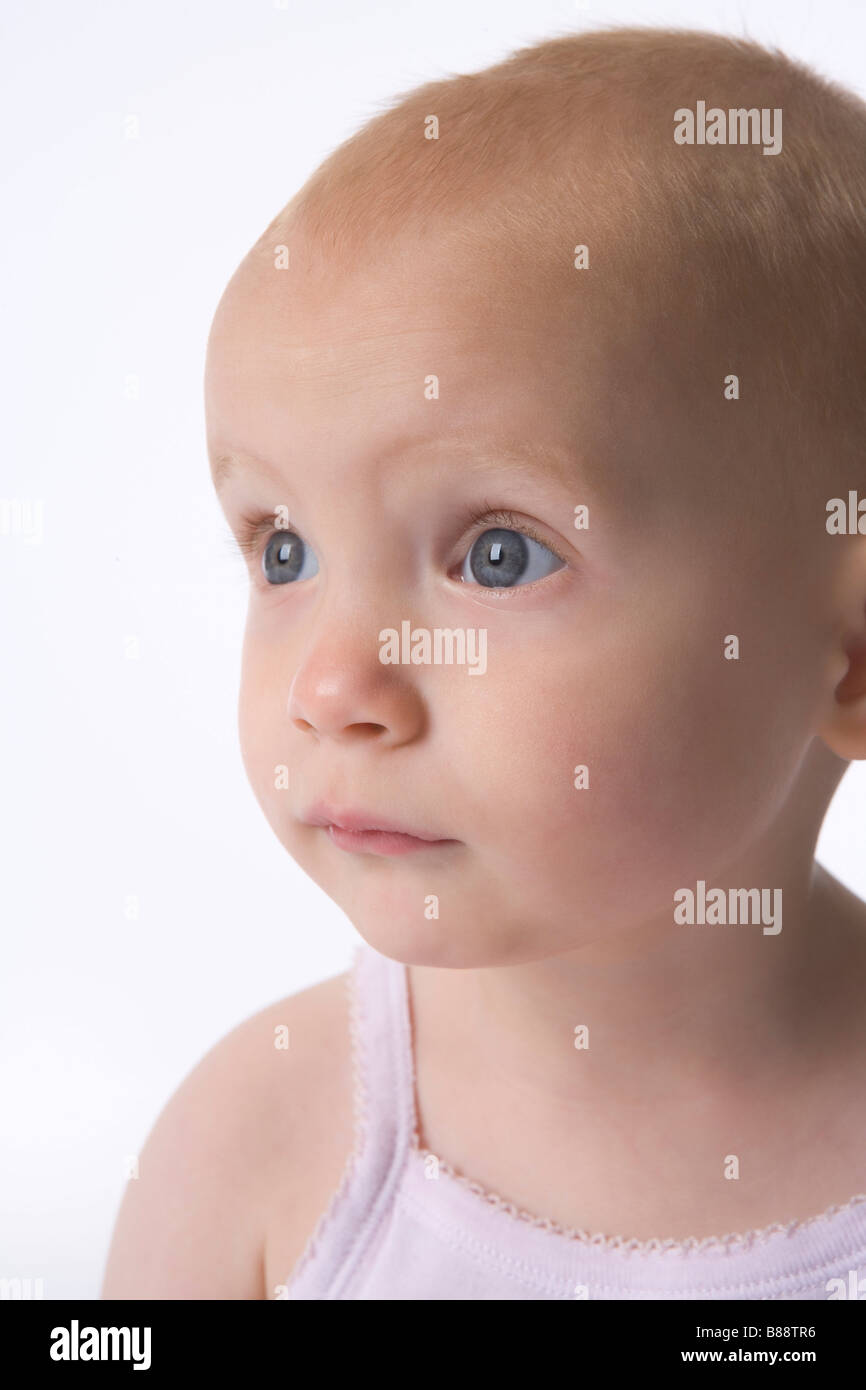Profile of girl hi-res stock photography and images - Alamy