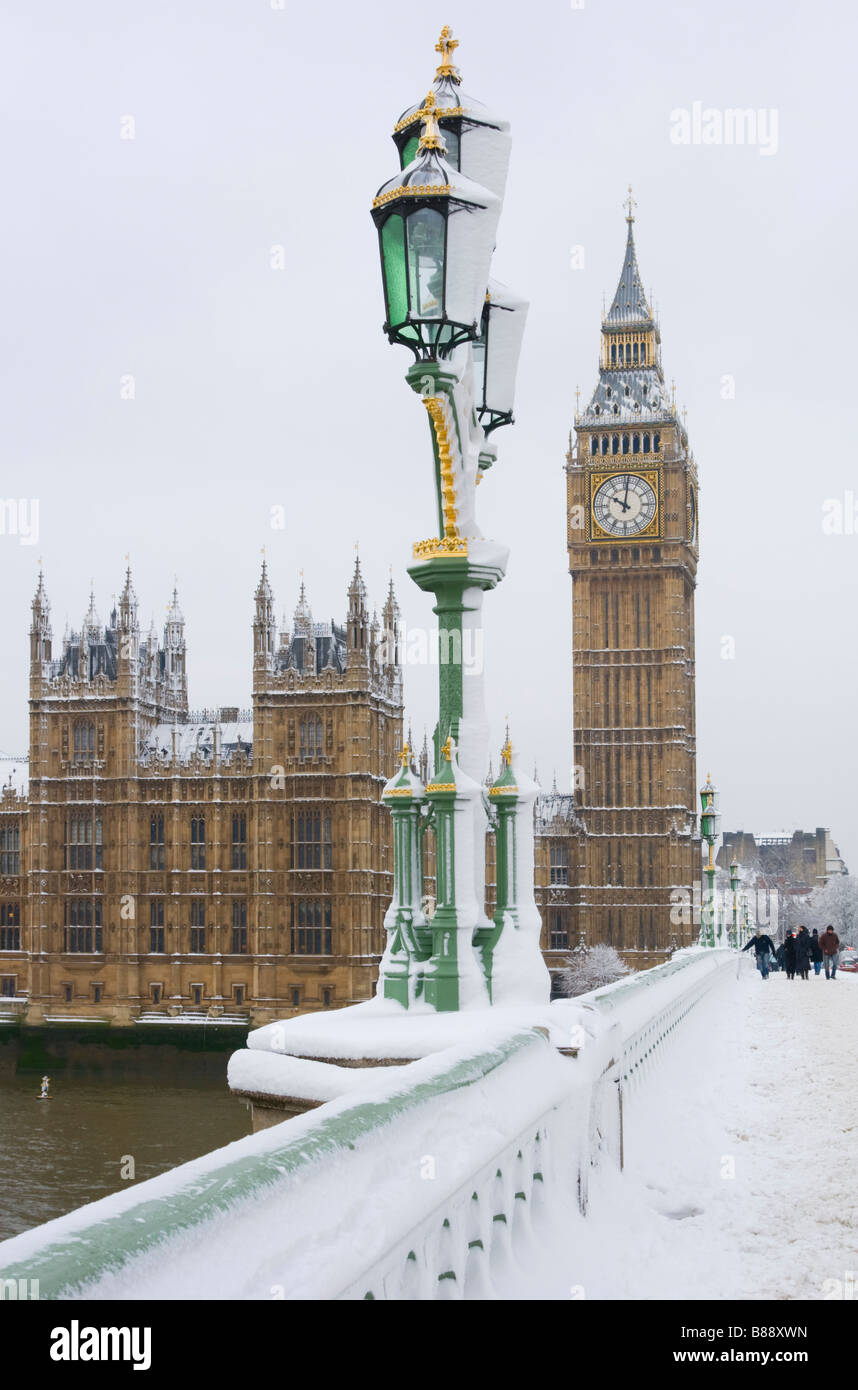 London snow hi-res stock photography and images - Alamy London snow hi-res stock photography and images - Alamy