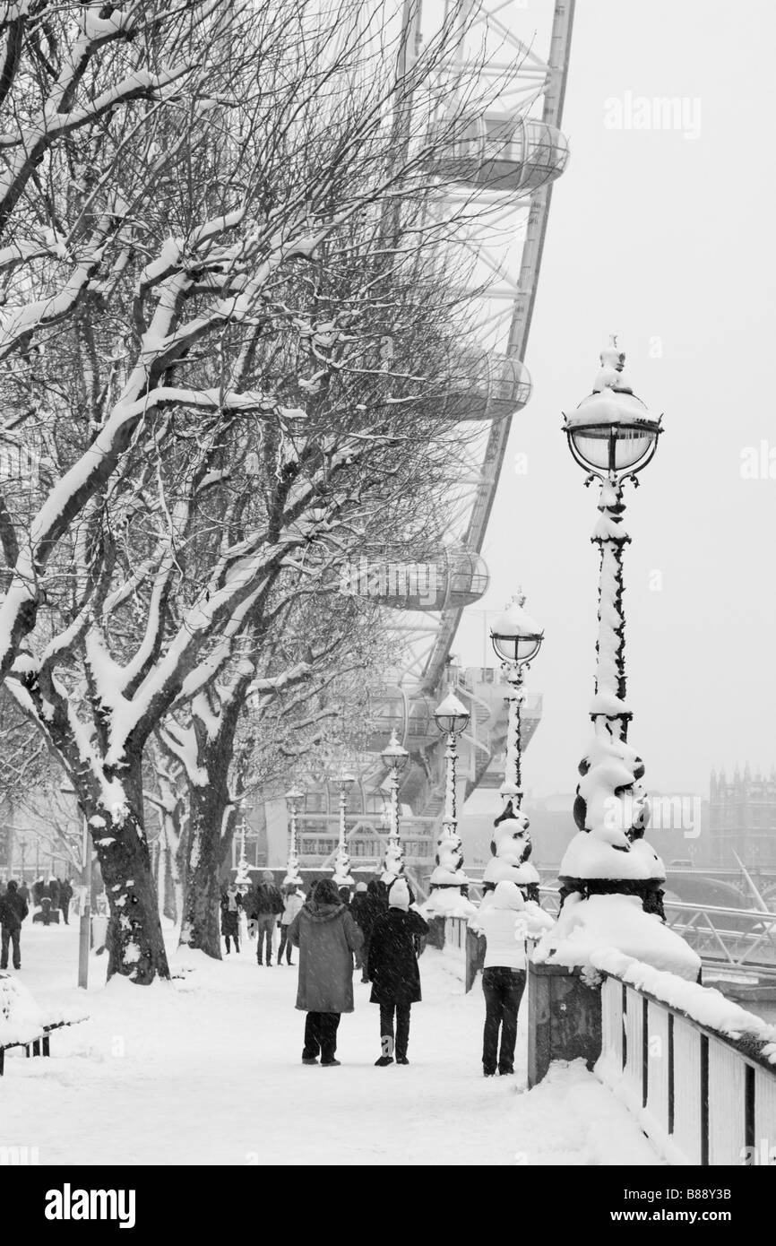 London Eye snow scene Stock Photo