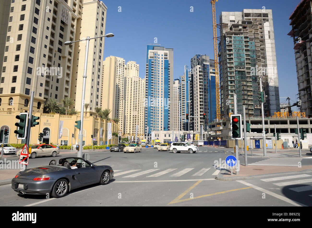 Dubai Street Scene Hi res Stock Photography And Images Alamy