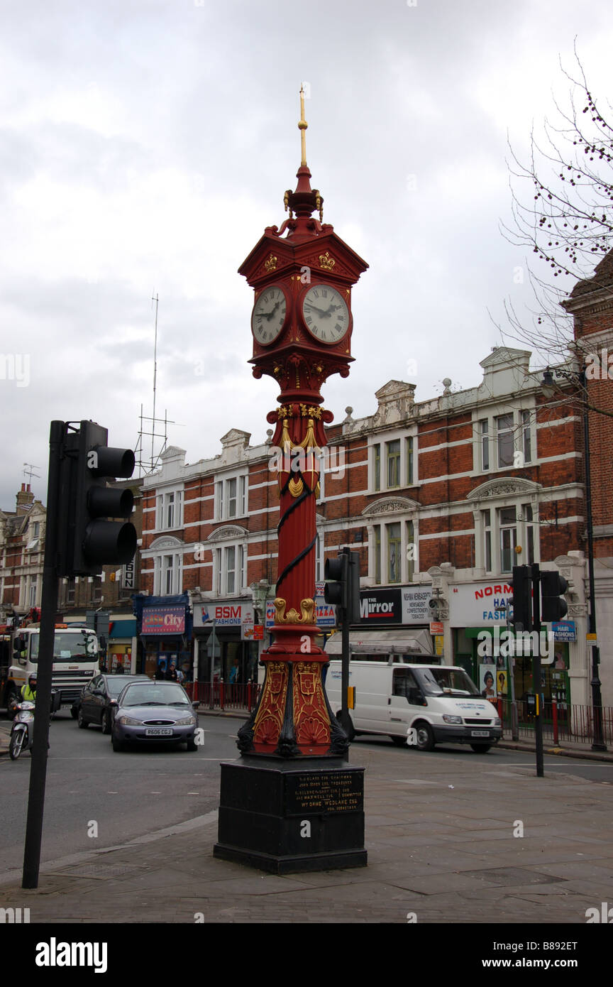 Northwest london high street hi-res stock photography and images - Alamy