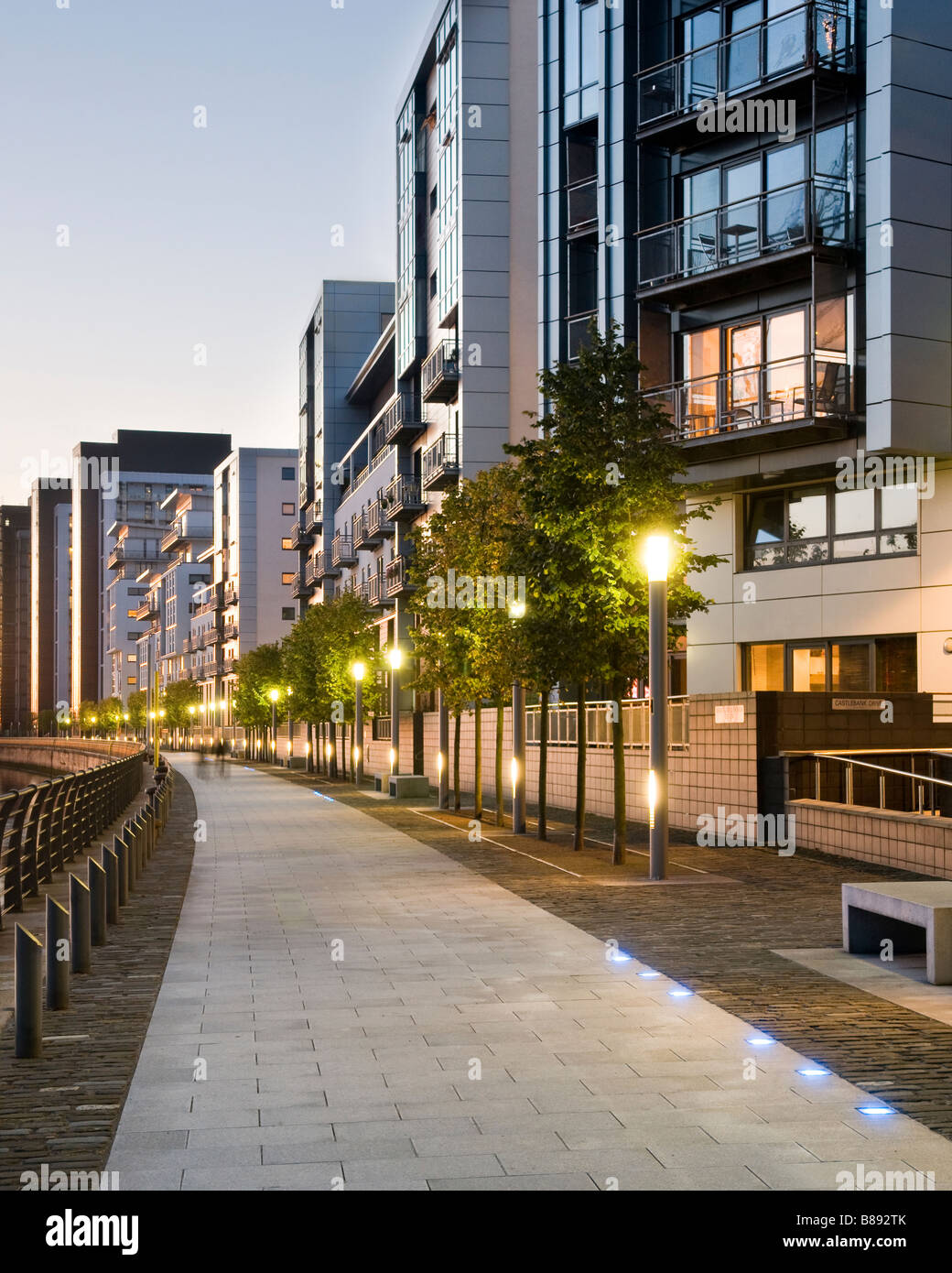 Riverside Walkway at Glasgow Harbour Stock Photo Alamy