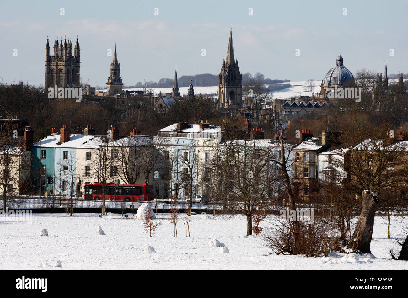 Oxford City of 'Dreaming Spires', view from 'South Park' covered in white snow, Oxfordshire, England, UK, Winter scene Stock Photo