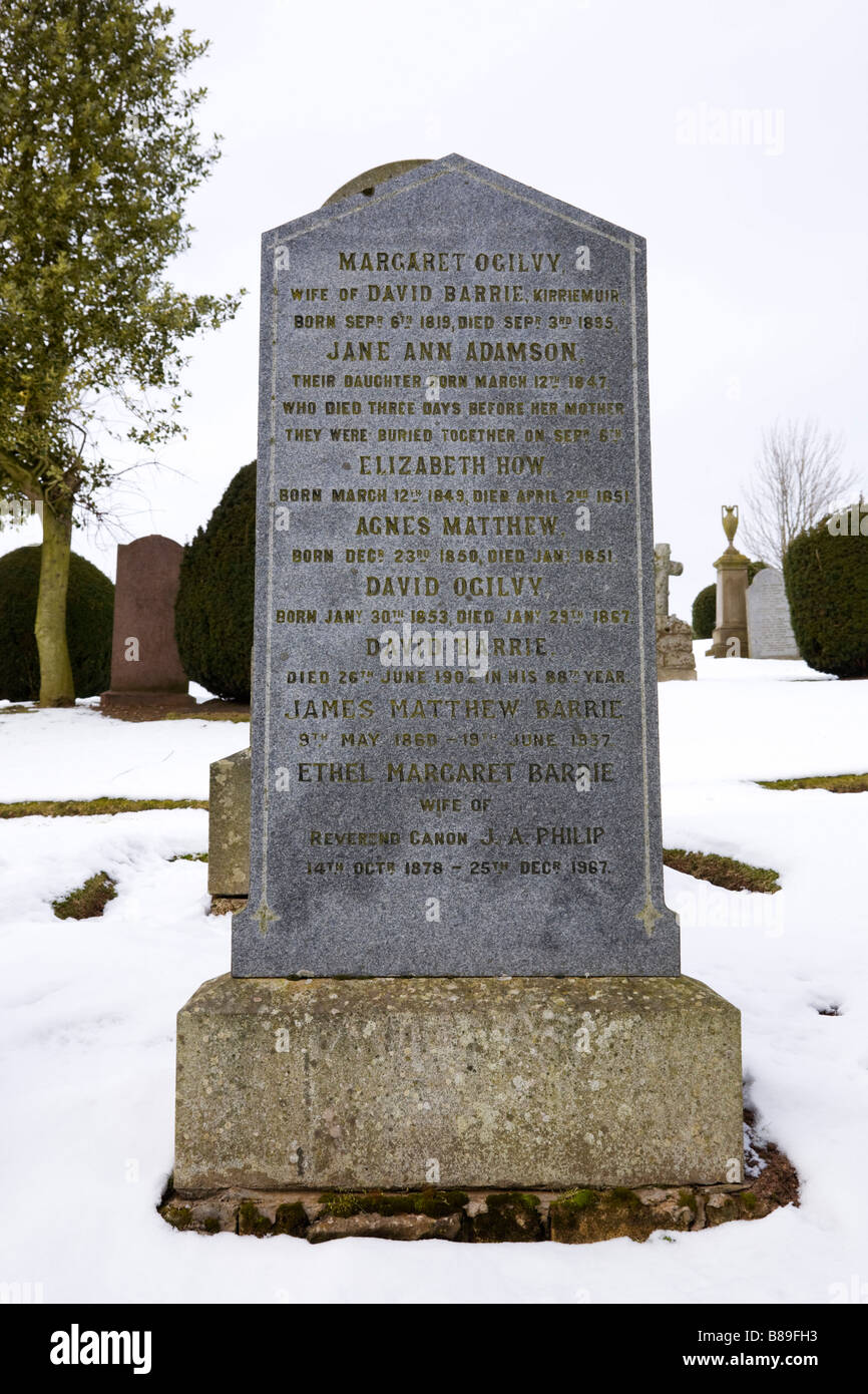 Grave of  Peter Pan author J M Barrie, in the snow, Kirriemuir, Angus, Scotland Stock Photo