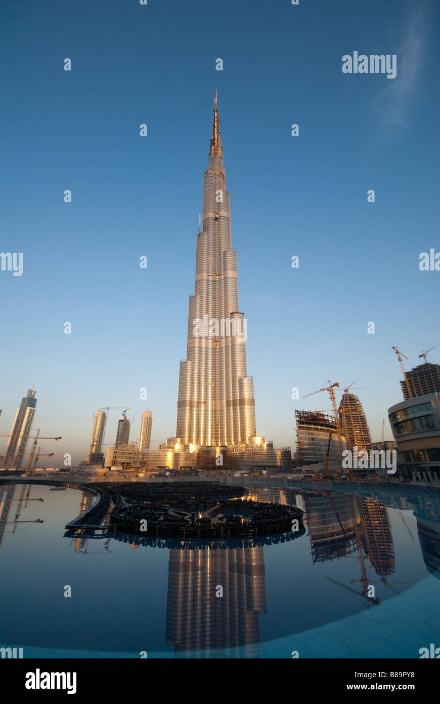 Burj Dubai, the tallest building in the World, reaches it's final height Stock Photo