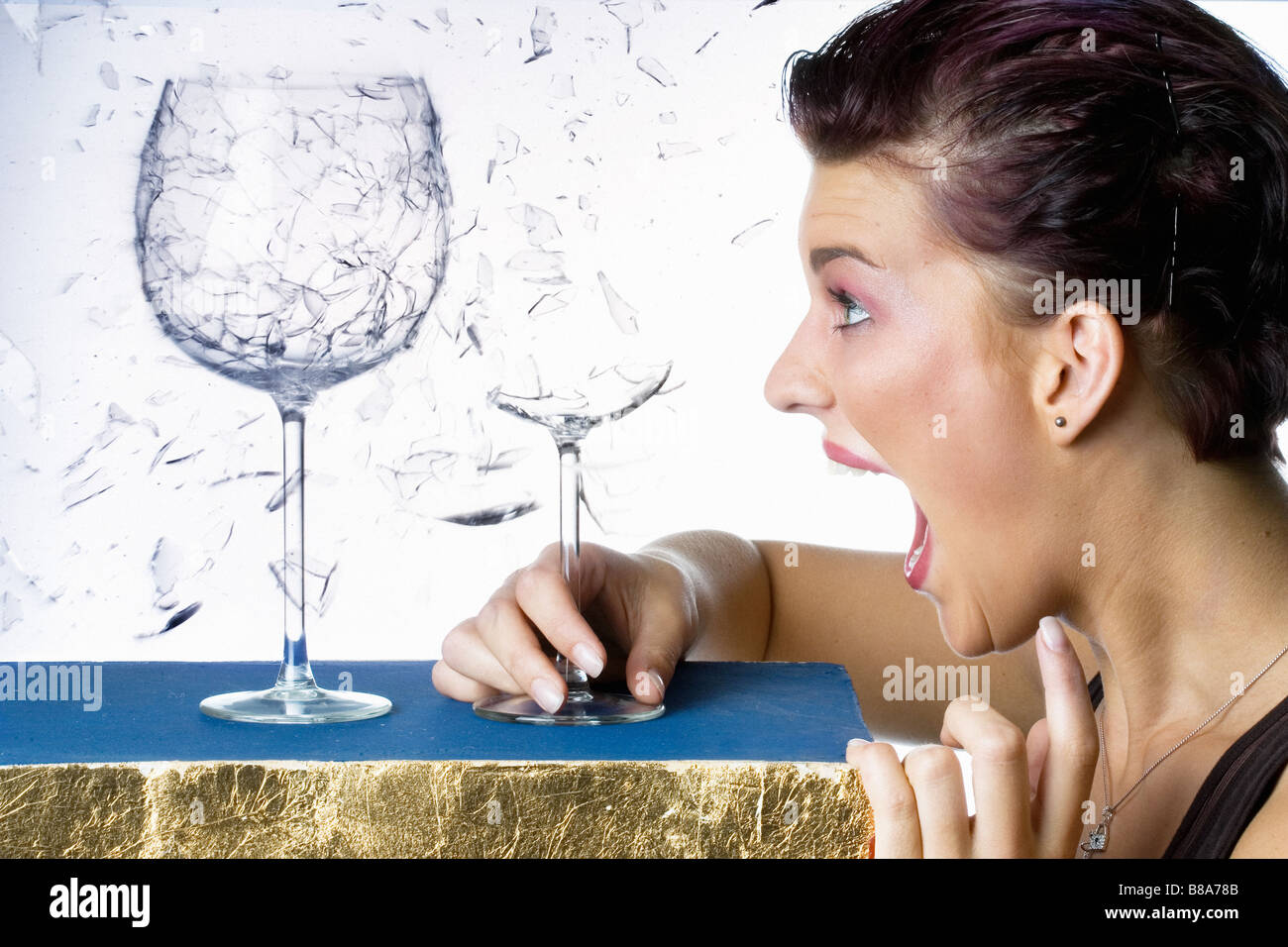 Breaking glass sound hires stock photography and images Alamy