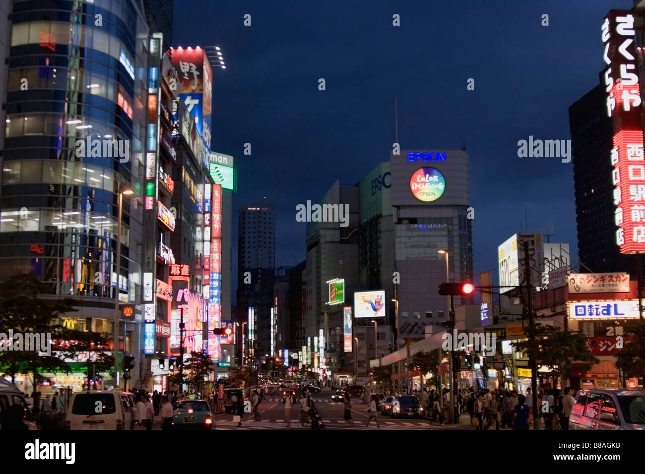 Tokyo neon shinjuku hi-res stock photography and images - Alamy