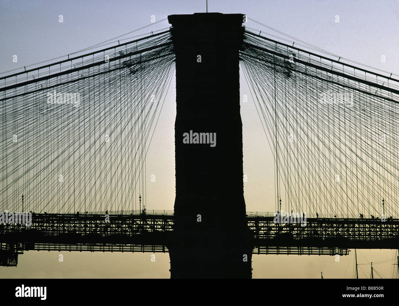 Brooklyn Bridge New York City NY side view silhouette Stock Photo