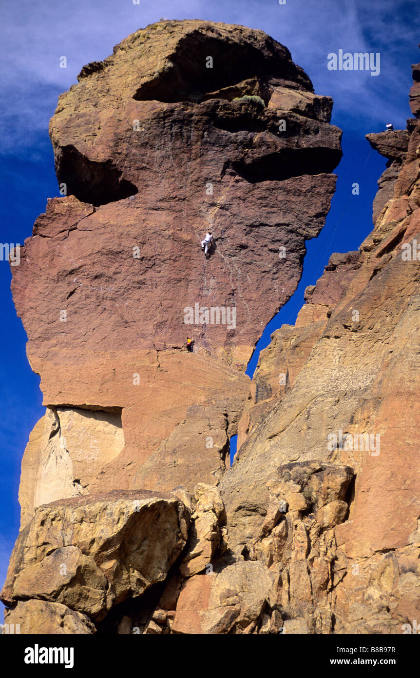 Climbers Monkey Face Smith Rock State Park Near Terrebonne Oregon Stock Photo Alamy